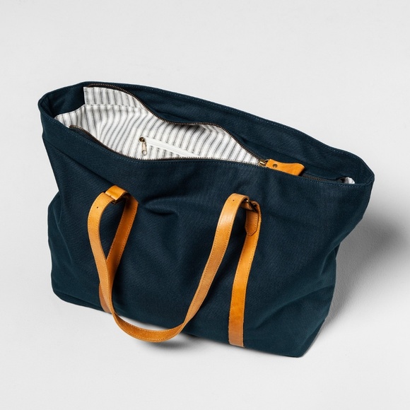 Hearth&Hand Magnolia Canvas & Leather Travel Set - Picture 4 of 6